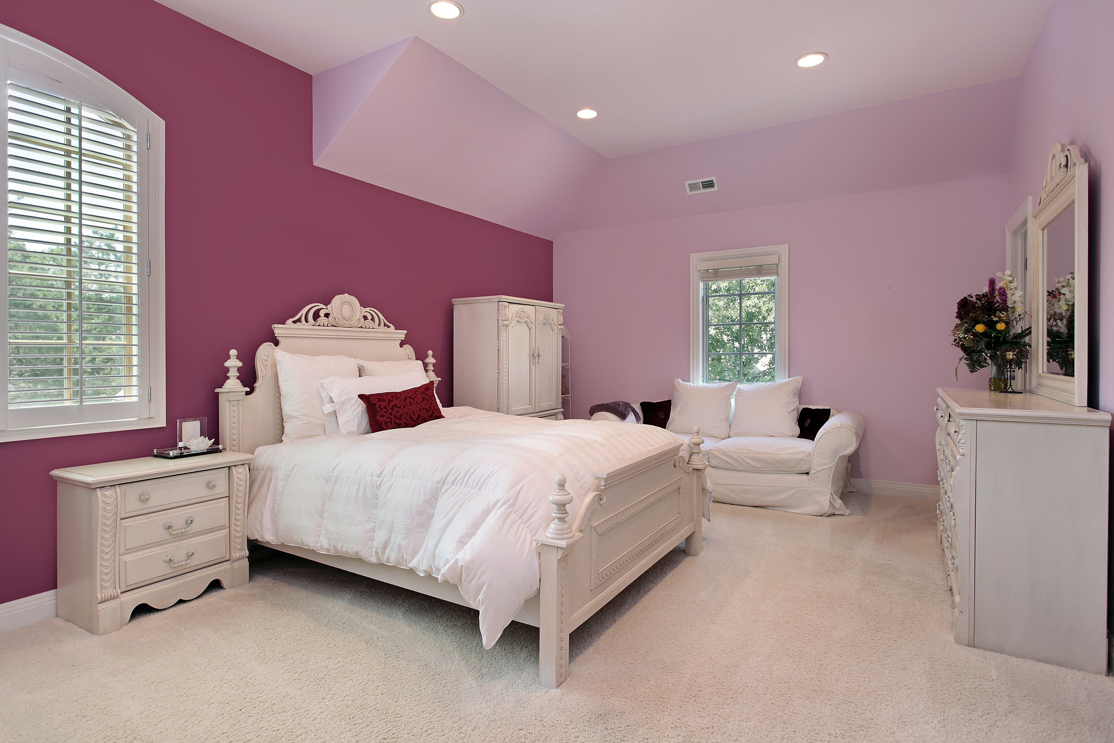 pink painted room